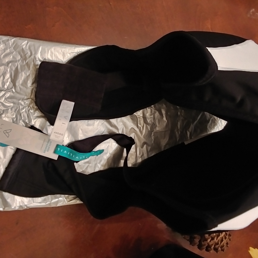 NWT High Impact Sports Bra - Picture 3 of 7